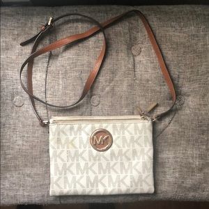 Cross body bag
